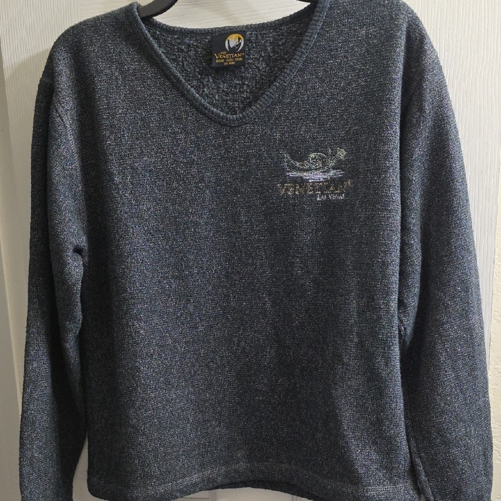 Venetian Las Vegas V-Neck Sweater in Charcoal Size L